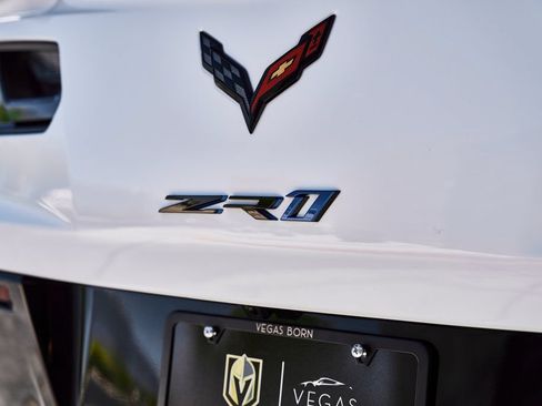 Used 2019 Chevrolet Corvette ZR1 RWD image 17