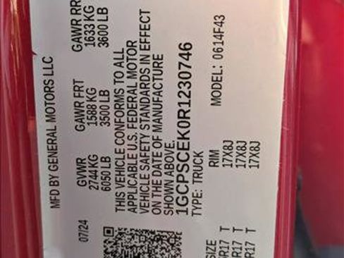 Used 2024 Chevrolet Colorado LT w/ LT Convenience Package image 26