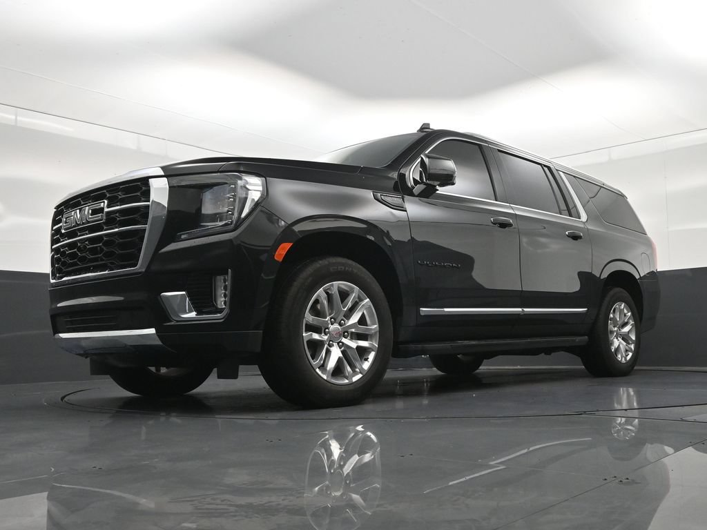 Used 2024 GMC Yukon XL SLT w/ SLT Premium Package RWD image 24