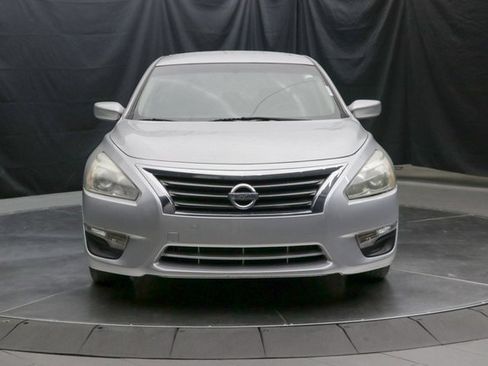 Used 2015 Nissan Altima 2.5 S w/ Special Edition Package image 4