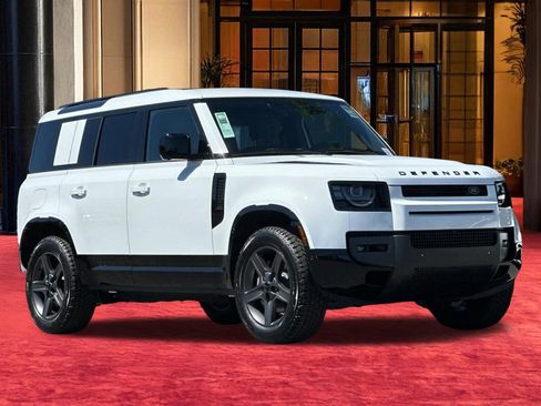 New 2026 Land Rover Defender 110 X-Dynamic SE AWD/4WD image 5