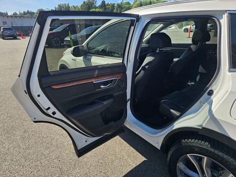 Used 2020 Honda CR-V Touring image 23