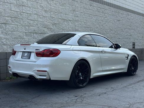Used 2018 BMW M4 Convertible RWD image 3