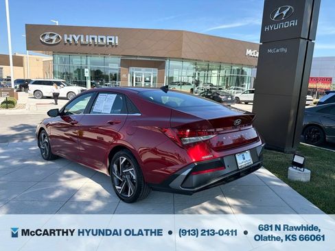 Certified 2024 Hyundai Elantra Limited FWD image 13