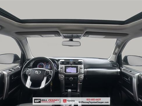 Used 2019 Toyota 4Runner SR5 Premium image 10