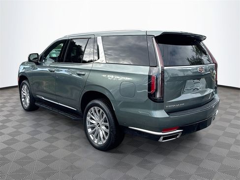 Used 2024 Cadillac Escalade Premium Luxury image 8