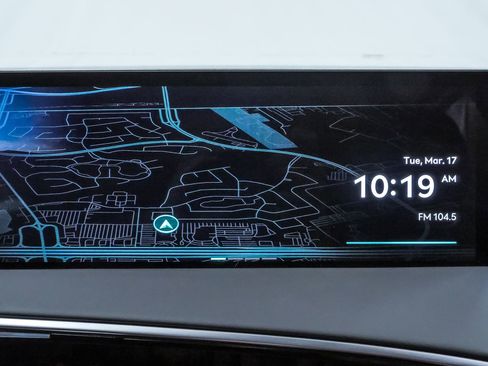 Certified 2026 Genesis GV70 2.5T image 15