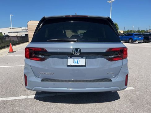 Certified 2026 Honda Odyssey Elite image 5