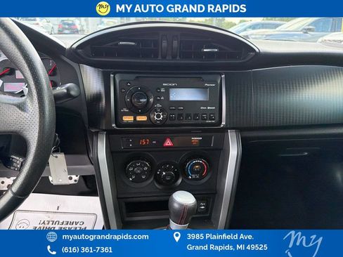 Used 2013 Scion FR-S RWD image 20