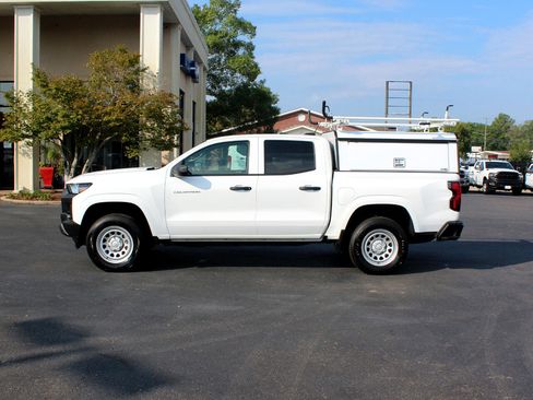 Used 2024 Chevrolet Colorado W/T w/ WT Convenience Package II image 9