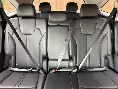 Used 2024 Kia Sorento S w/ Panoramic Sunroof Package FWD image 29