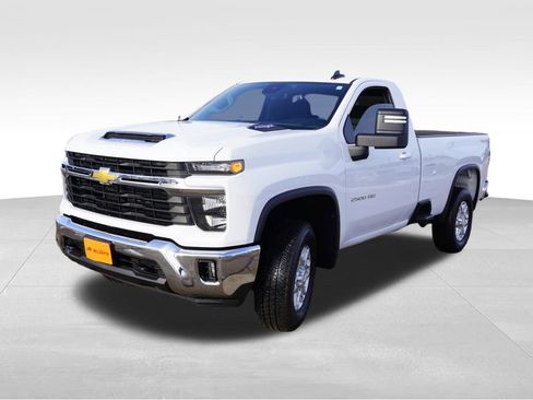 Used 2025 Chevrolet Silverado 2500 LT w/ Convenience Package image 11