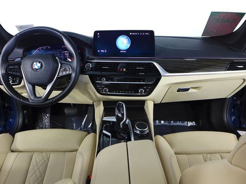 Used 2023 BMW 530i 530i w/ Convenience Package image 25