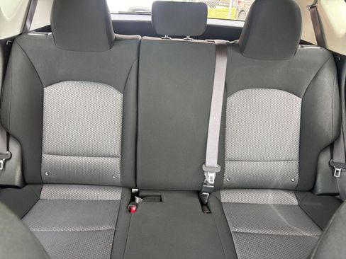 Used 2025 Kia Soul LX w/ LX Technology Package FWD image 36