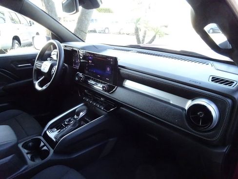 Certified 2023 Chevrolet Colorado LT w/ LT Convenience Package II image 19