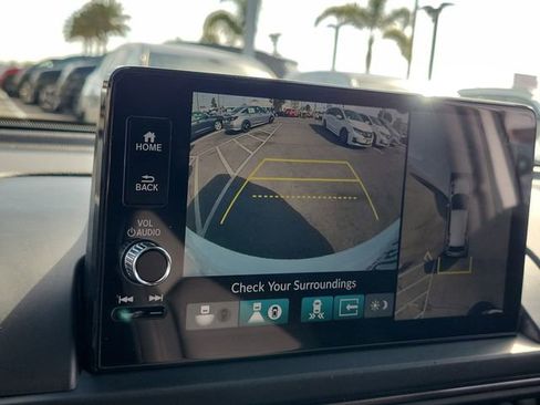 Certified 2025 Honda Pilot TrailSport image 31