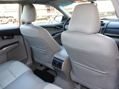 Used 2012 Toyota Camry XLE FWD image 40