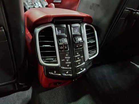 Used 2016 Porsche Cayenne GTS AWD/4WD image 28