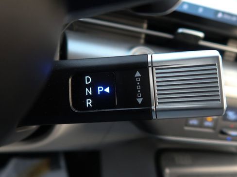 Used 2024 Hyundai Kona SEL w/ Convenience Package image 32