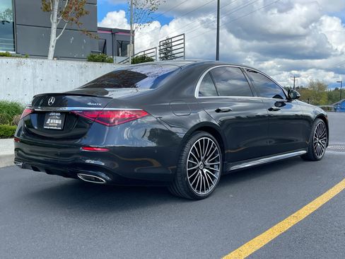 Used 2022 Mercedes-Benz S 500 4MATIC image 6