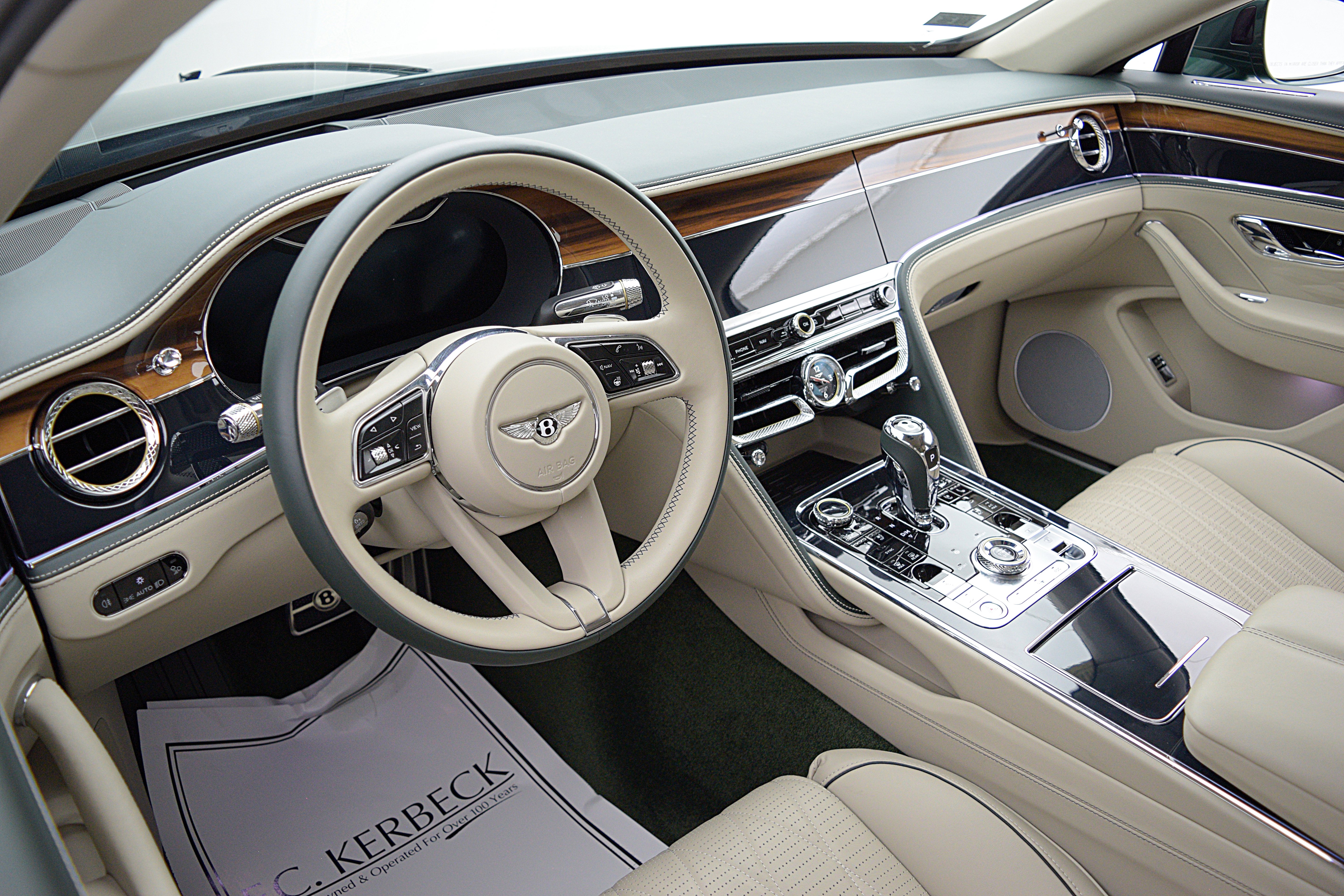 Certified 2022 Bentley Flying Spur V8 AWD/4WD image 23