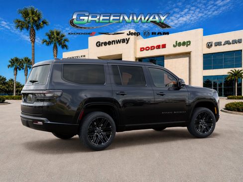 New 2026 Jeep Grand Wagoneer Limited AWD/4WD image 4
