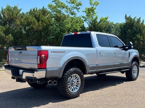 Used 2022 Ford F250 Lariat w/ Tremor Off-Road Package AWD/4WD image 4