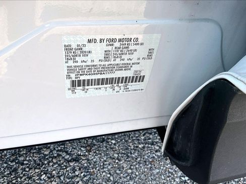 Certified 2024 Ford Edge SEL w/ Convenience Package AWD/4WD image 5