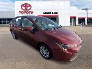 Used 2026 Toyota Corolla LE FWD video 1