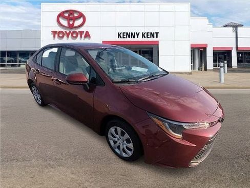 Used 2026 Toyota Corolla LE FWD image 1
