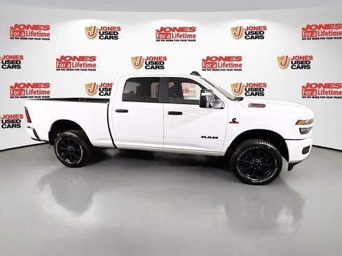 Used 2025 RAM 2500 Big Horn AWD/4WD image 17