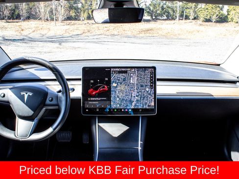 Used 2020 Tesla Model 3 Performance image 13