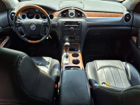 Used 2009 Buick Enclave CXL w/ Trailering Provision Package FWD image 10