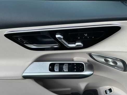 New 2026 Mercedes-Benz GLC 300 4MATIC image 11