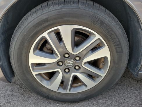 Used 2014 Honda Odyssey Touring Elite image 6