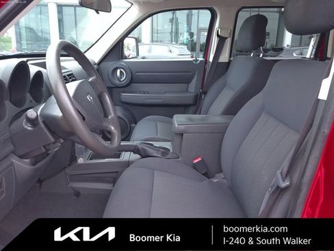 Used 2011 Dodge Nitro Heat w/ Popular Equipment Group RWD image 7