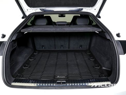 Used 2022 Lamborghini Urus AWD/4WD image 20