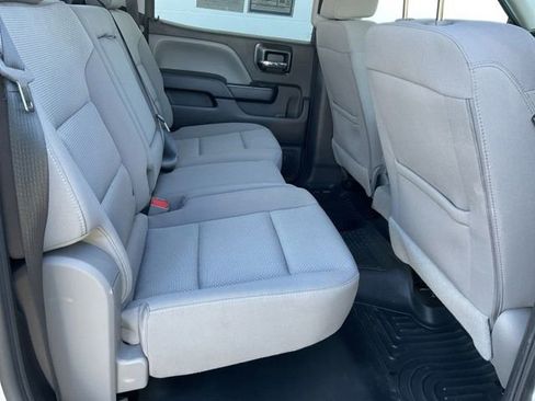 Used 2018 Chevrolet Silverado 1500 Custom w/ Custom Value Package AWD/4WD image 14