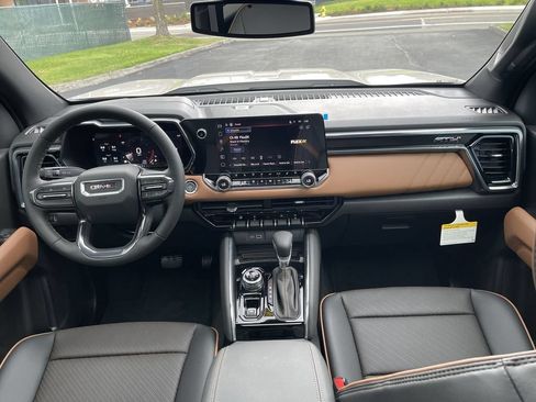 New 2026 GMC Canyon AT4 w/ Technology Plus Package AWD/4WD image 21