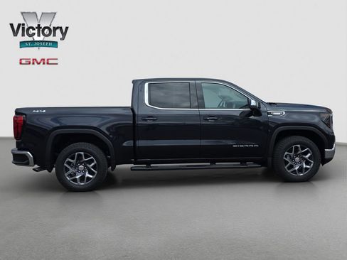New 2026 GMC Sierra 1500 SLE w/ Preferred Package AWD/4WD image 18