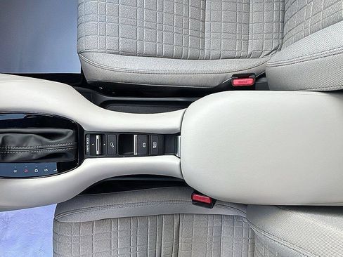 New 2027 Honda HR-V LX image 23