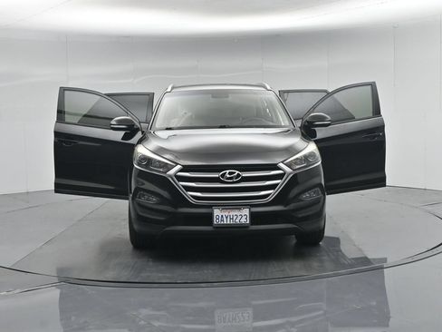 Used 2017 Hyundai Tucson SE Plus w/ Cargo Package FWD image 34