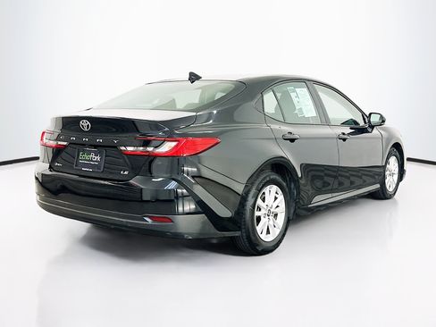Used 2025 Toyota Camry LE FWD image 9
