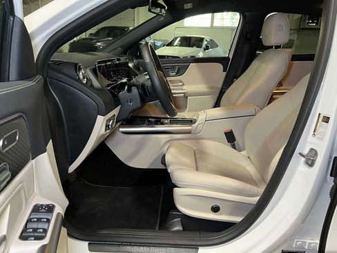 Certified 2025 Mercedes-Benz GLA 250 4MATIC image 24