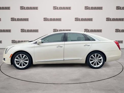 Used 2013 Cadillac XTS Premium AWD/4WD image 2