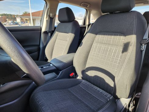 Certified 2024 Honda HR-V LX image 7