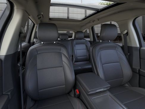 New 2026 Lincoln Nautilus Premier AWD/4WD image 39