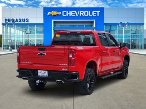 Used 2022 Chevrolet Silverado 1500 Custom Trail Boss AWD/4WD image 5