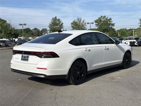 Used 2025 Honda Accord SE image 28