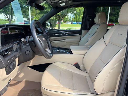 Used 2023 Cadillac Escalade Premium Luxury w/ LPO, Radiant Package AWD/4WD image 13